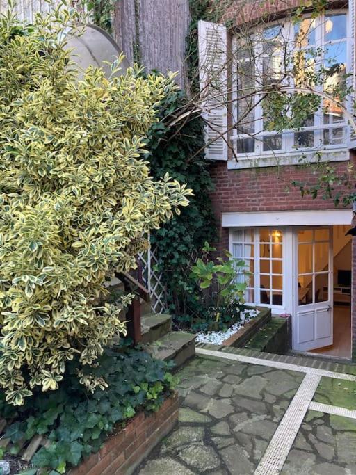 Comme Une Maison, Duplex Terrasse Hypercentre De Trouville Ngoại thất bức ảnh